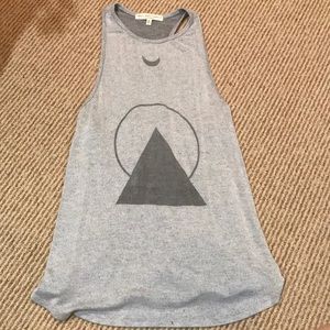 Gray tank top